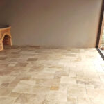 Placi Travertin Classic Rustic Periat Margini Sparte Pattern Set x 1.2 cm