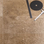 Placi Travertin Coffee Slefuit Chituit 30.5 x 61 x 1.2 cm