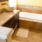 Placi Travertin Golden Slefuit Chituit 45.7 x 45.7 x 1.2 cm