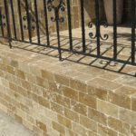 Placi Travertin Noce Rustic Antichizat 7.6 x 15 x 1 cm