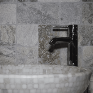 Placi Travertin Silver Rustic Antichizat 10 x 10 x 1 cm