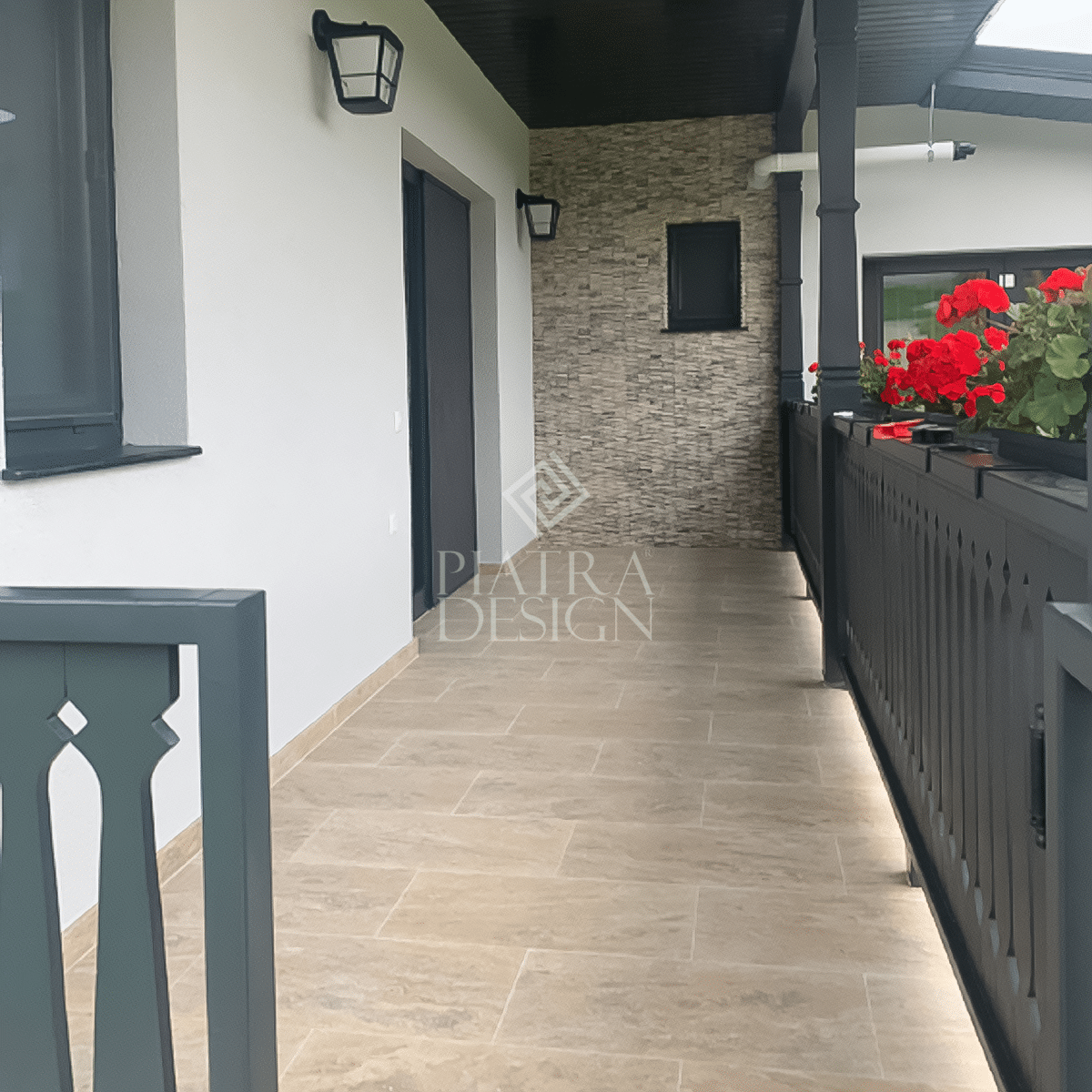 Placi Travertin Silver VC Slefuit Chituit 30.5 x 61 x 1.2 cm Placi Travertin Silver VC Slefuit Chituit 30.5 x 61 x 1.2 cm