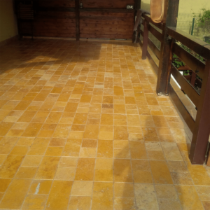Placi Travertin Yellow Rustic Antichizat 15 x 15 x 1 cm