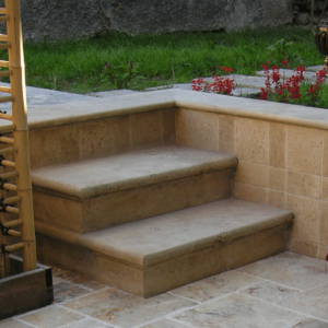 Trepte Travertin Classic Antique CC Slefuit Nechituit 1LSF - 1 lungime bastonata 100 x 33 x 3 cm