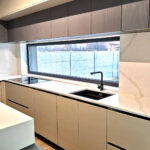 Blat din Quartz Calacatta 713401 Lustruit 250 x 60 x 2 cm