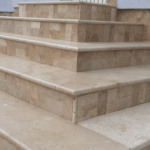 Placi Travertin Classic Antichizat  1LSF - 1 lungime bastonata 33 x 120 x 3 cm - imagine 2