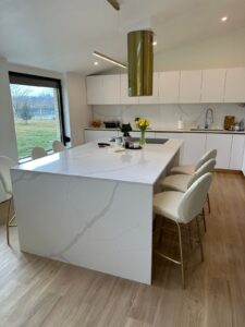 Eleganta si rafinament cu noul nostru model de Quartz Calacatta!