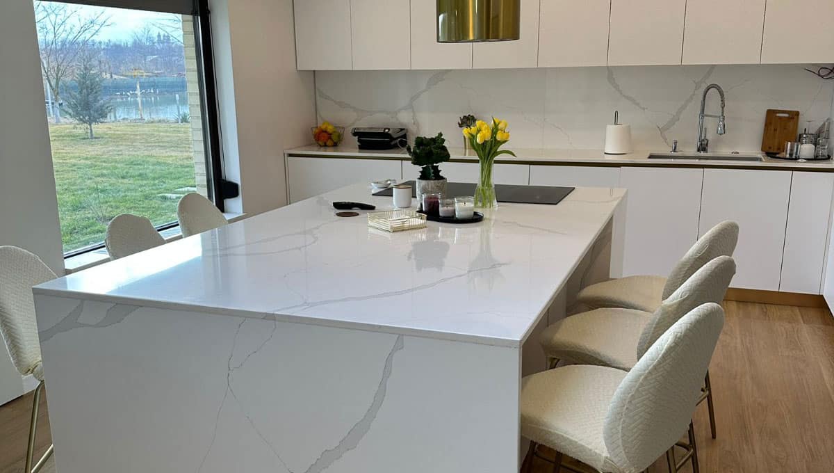 Eleganta si rafinament cu noul nostru model de Quartz Calacatta!