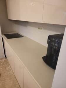 Quartzul Beige - material versatil care poate fi folosit într-o varietate de proiecte