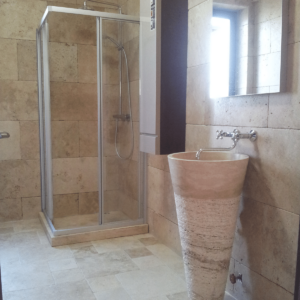 Bordura Dus Travertin Classic CC Slefuit Chituit 90 x 5 x 4 cm