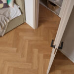 Parchet SPC Herringbone Stejar Natur Montana Cu Izolatie - imagine 2