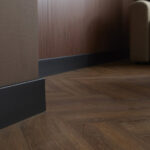 Parchet SPC Herringbone Stejar Maro Nevada Cu Izolatie - imagine 4